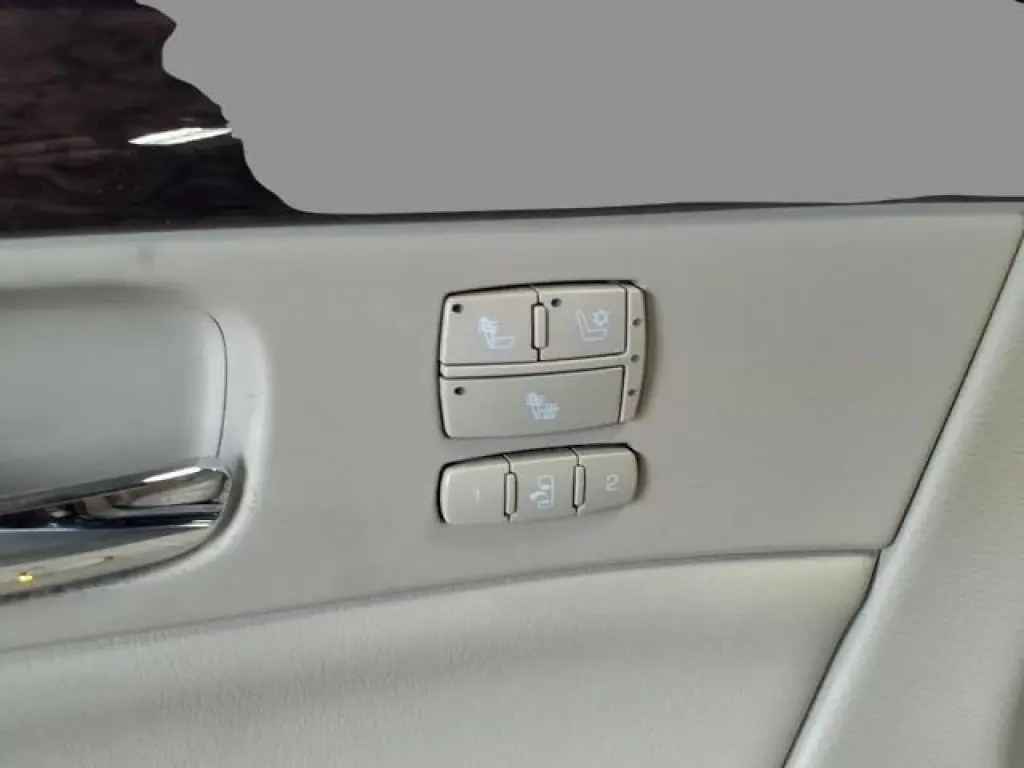 Cadillac DTS 2008 Base 4dr Sedan
