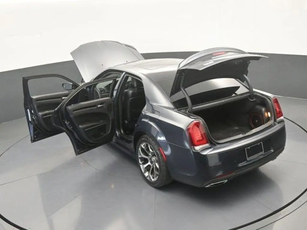Chrysler 300 2018 S 4dr Sedan
