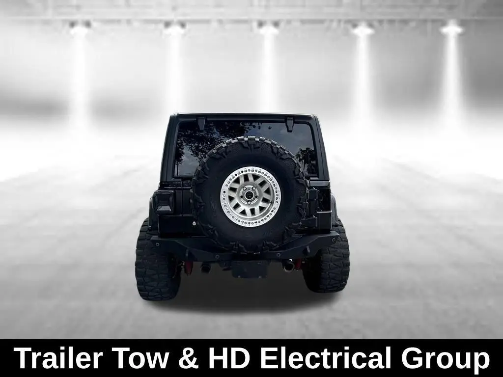 Jeep Wrangler Unlimited 2018 4x4 Sahara 4dr SUV (midyear release)