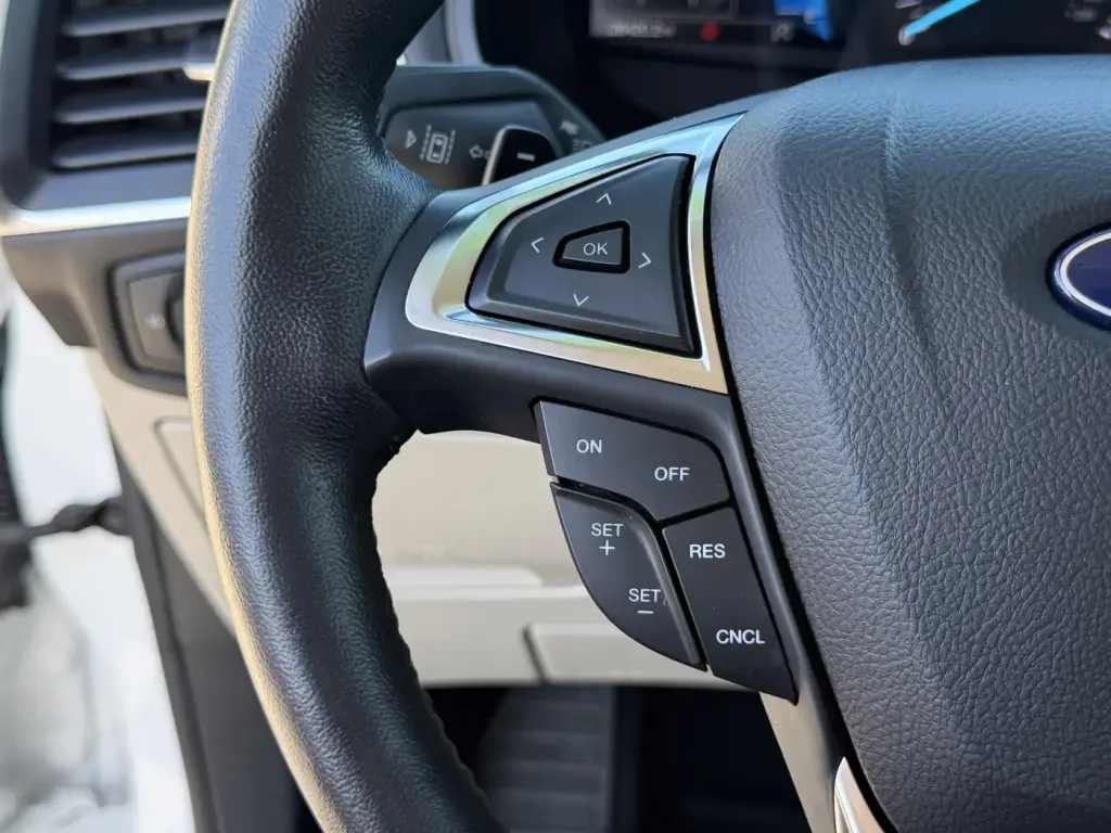 Ford Edge 2023 AWD Titanium 4dr Crossover