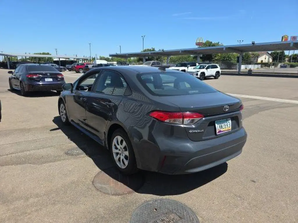 Toyota Corolla 2024 LE 4dr Sedan