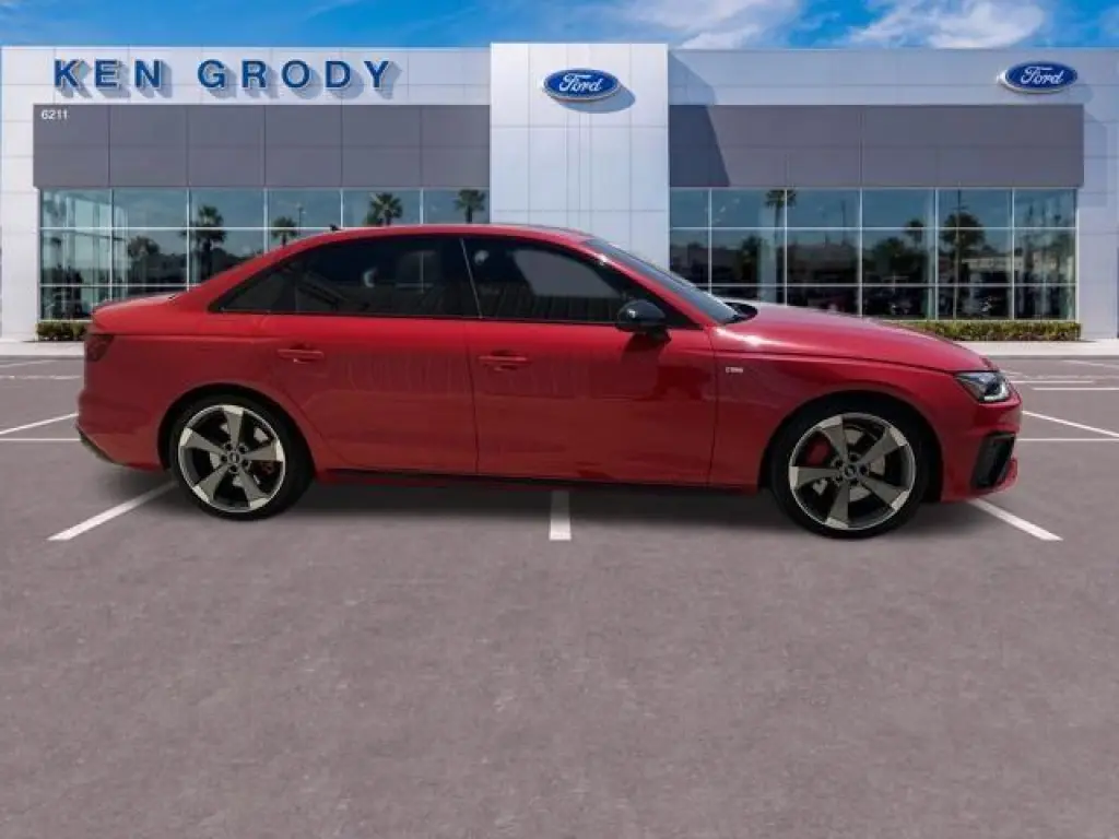 Audi A4 2024 AWD quattro S line Premium Plus 45 TFSI 4dr Sedan