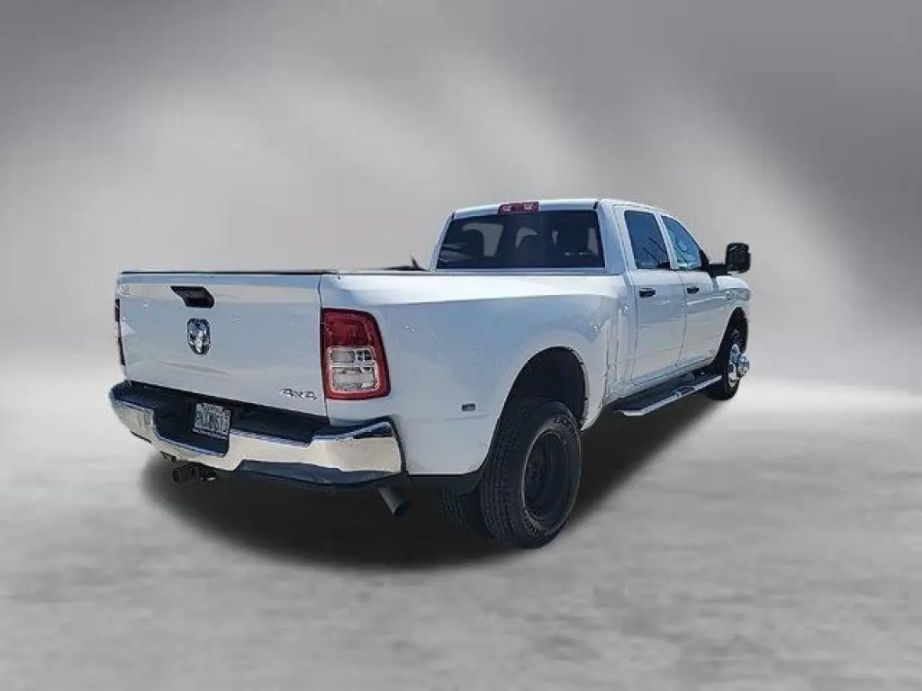 Ram 3500 2024 4x4 Tradesman 4dr Crew Cab 8 ft. LB DRW Pickup