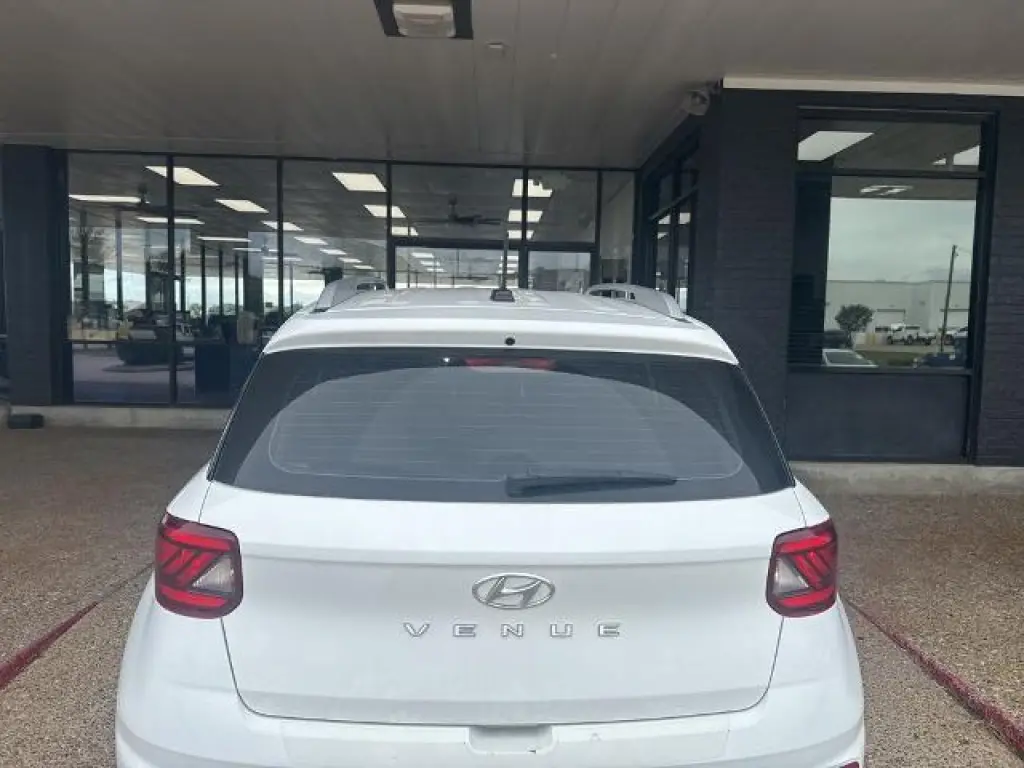 Hyundai VENUE 2023 Limited 4dr Crossover