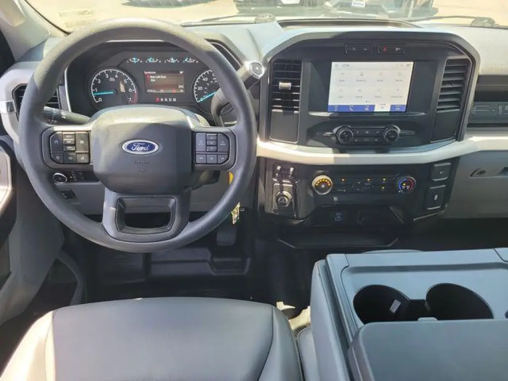 Ford F-150 2022 4x2 XL 4dr SuperCrew 5.5 ft. SB