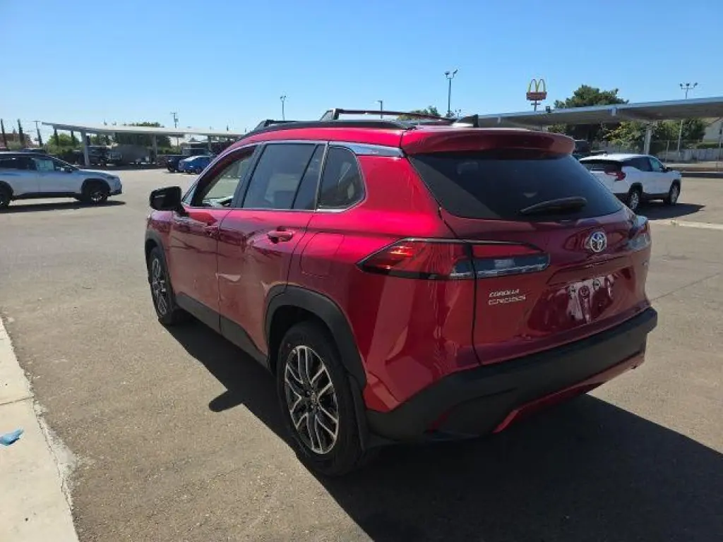 Toyota Corolla Cross 2026 XLE 4dr Crossover