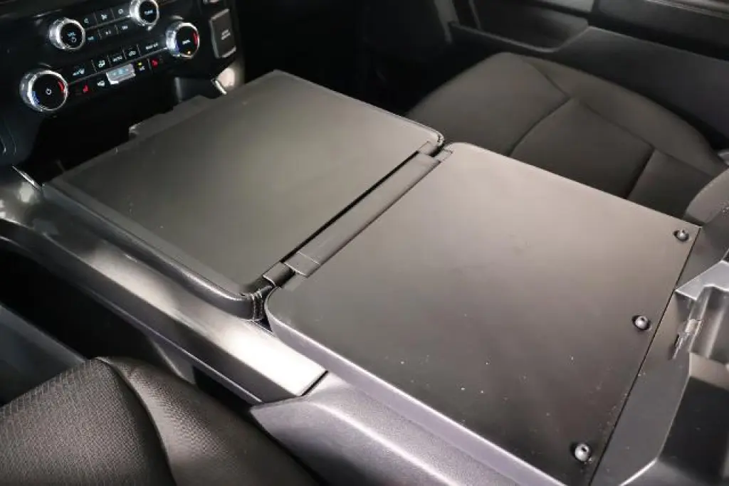 Ford F-150 2023 4x4 Lariat 4dr SuperCrew 5.5 ft. SB