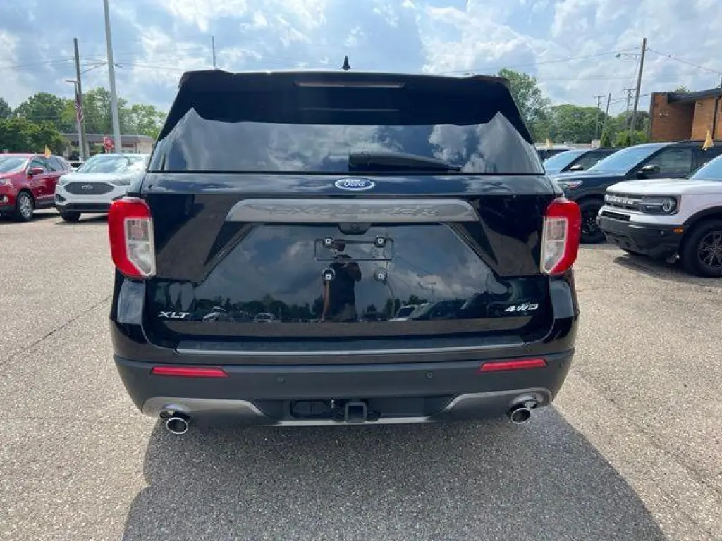 Ford Explorer 2023 AWD XLT 4dr SUV