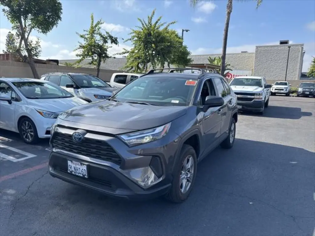Toyota RAV4 Hybrid 2024 AWD LE 4dr SUV