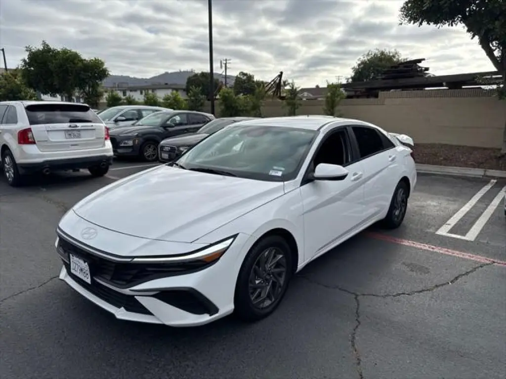 Hyundai ELANTRA 2024 SEL 4dr Sedan