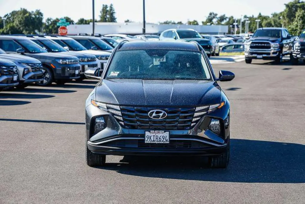Hyundai TUCSON 2024 SEL 4dr SUV (midyear release)