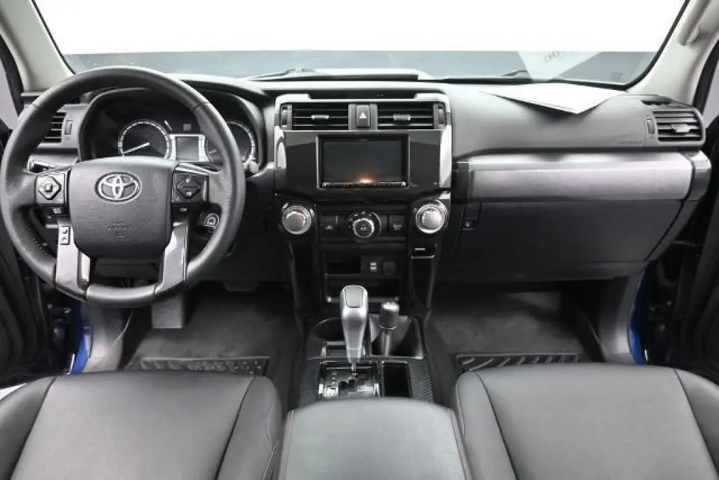 Toyota 4Runner 2019 4x4 SR5 4dr SUV