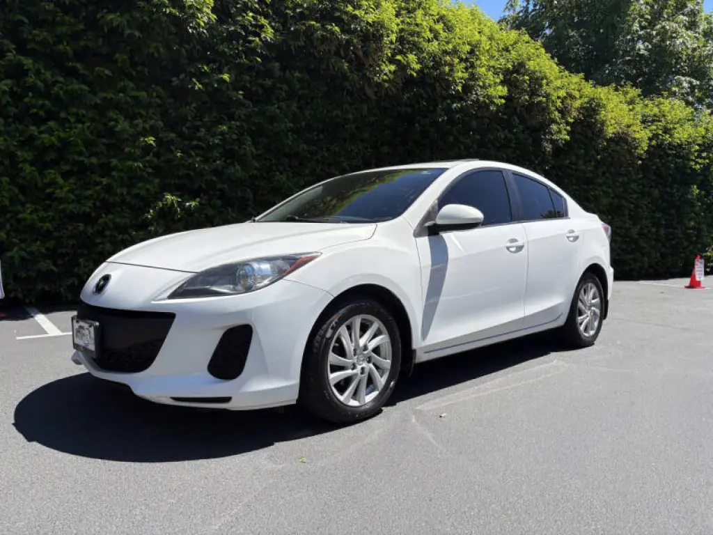 2012 Mazda MAZDA3 i Grand Touring