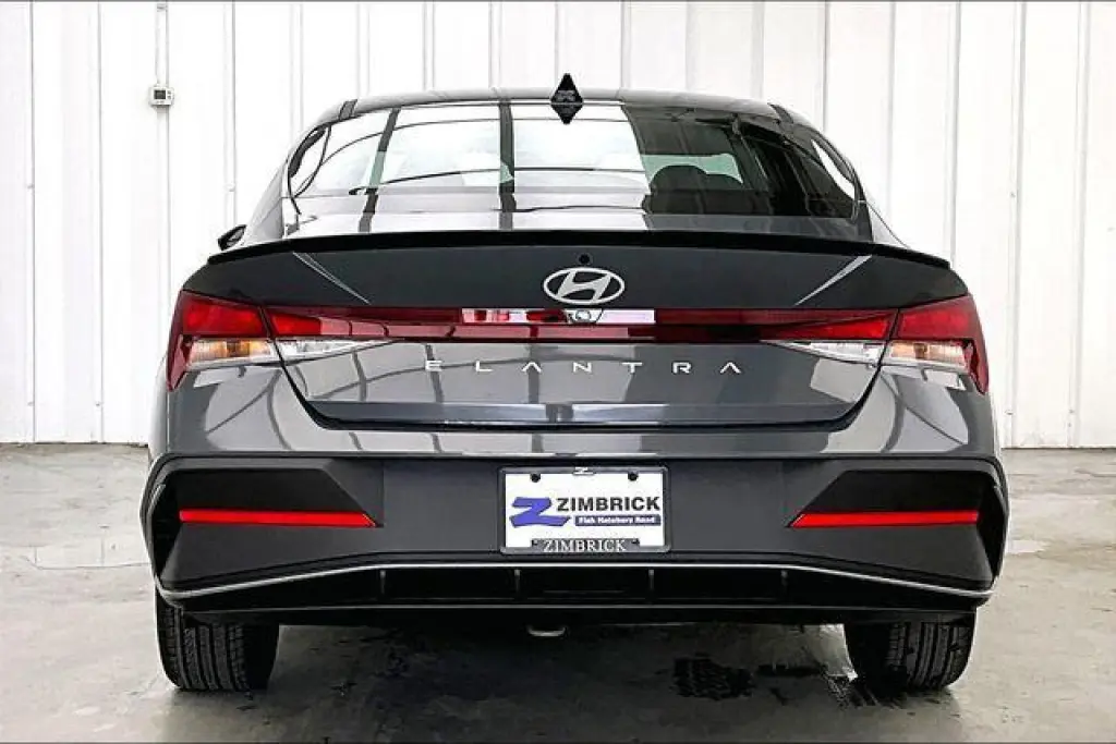 Hyundai ELANTRA 2025 SEL Sport 4dr Sedan