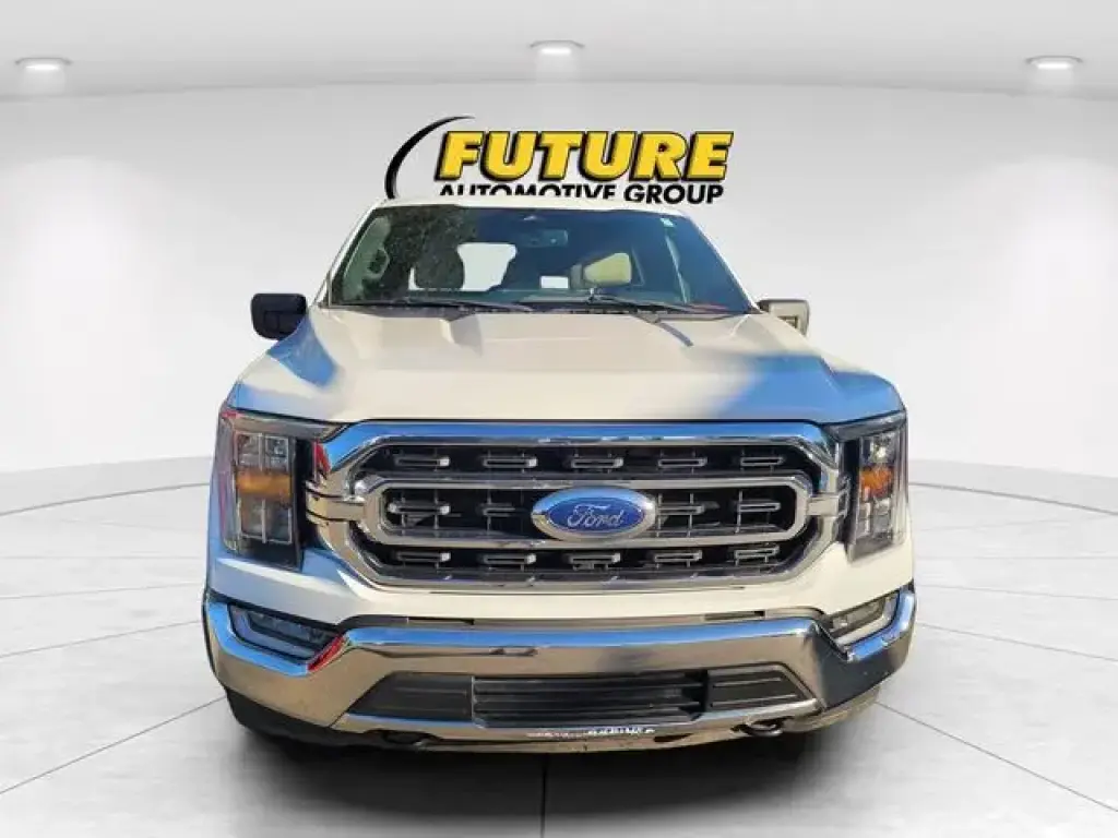 Ford F-150 2022 4x4 XL 4dr SuperCrew 5.5 ft. SB