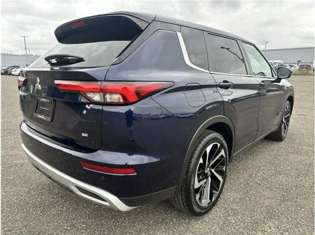Mitsubishi Outlander 2024 SE 4dr SUV