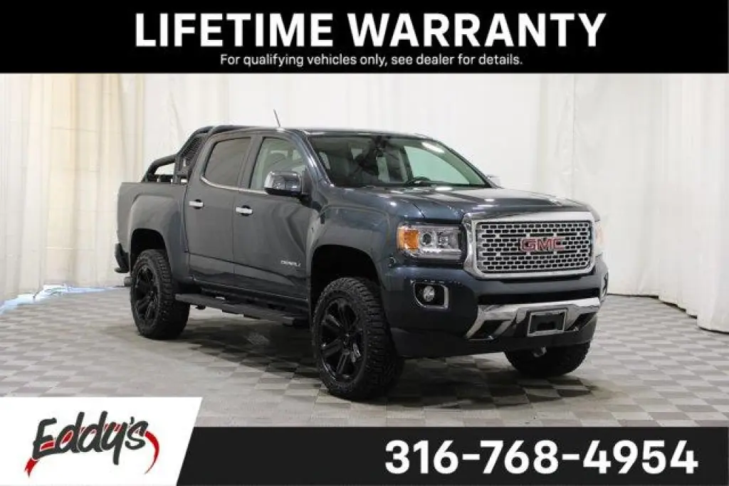 GMC Canyon 2017 4x4 Denali 4dr Crew Cab 5 ft. SB