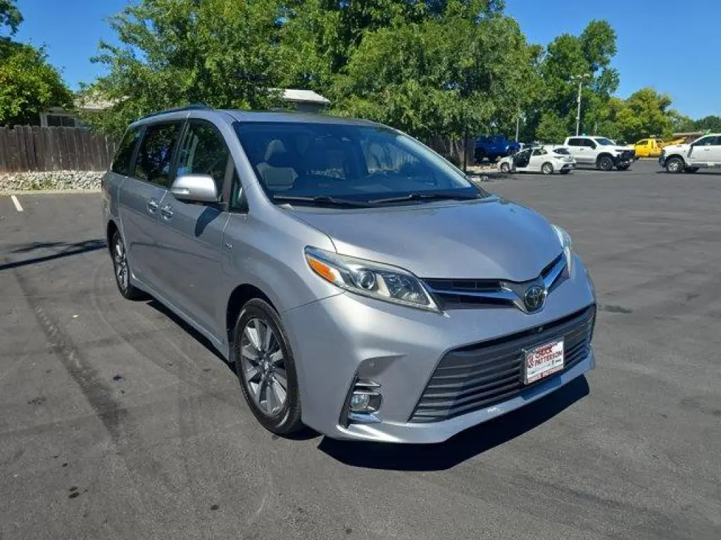 Toyota Sienna 2018 AWD XLE 7-Passenger 4dr Mini-Van