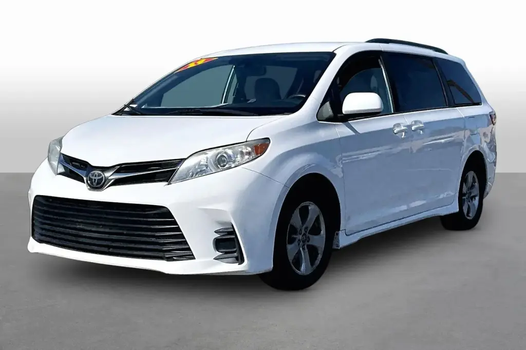Toyota Sienna 2019 LE 7-Passenger Auto Access Seat 4dr Mini-Van