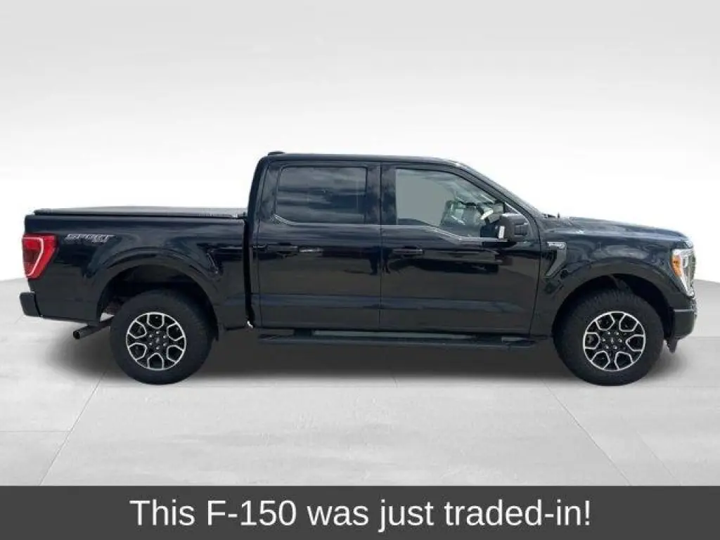 Ford F-150 2022 4x4 XL 4dr SuperCrew 5.5 ft. SB