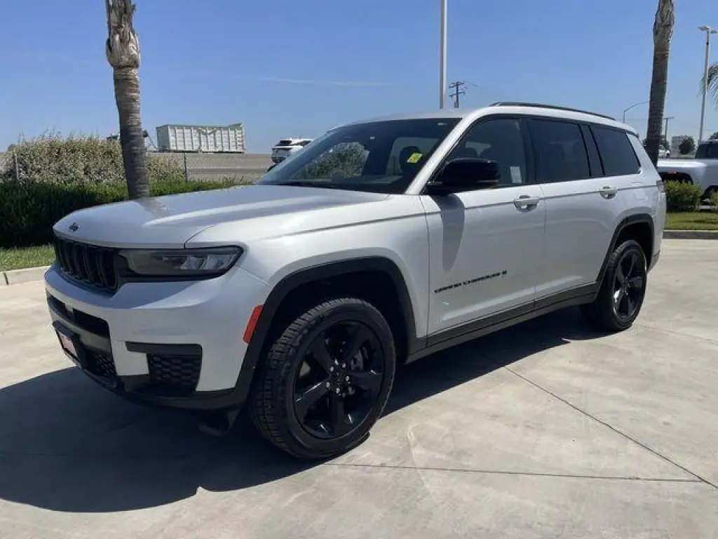 Jeep Grand Cherokee L 2023 4x4 Laredo X 4dr SUV