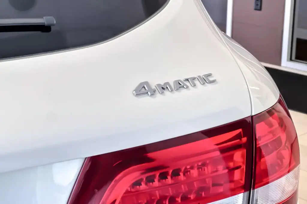 Mercedes-Benz GLC 2019 AWD GLC 300 4MATIC 4dr SUV