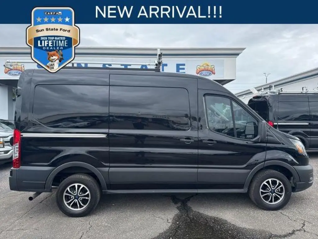 Ford Transit 2023 250 3dr SWB Medium Roof Cargo Van