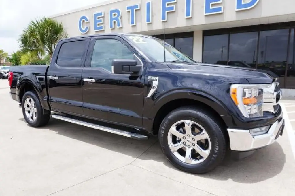 Ford F-150 2022 4x2 XL 4dr SuperCrew 5.5 ft. SB