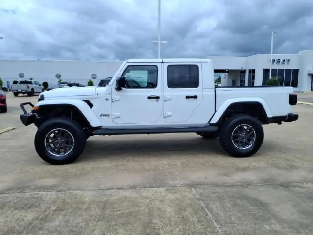 Jeep Gladiator 2021 4x4 Overland 4dr Crew Cab 5.0 ft. SB