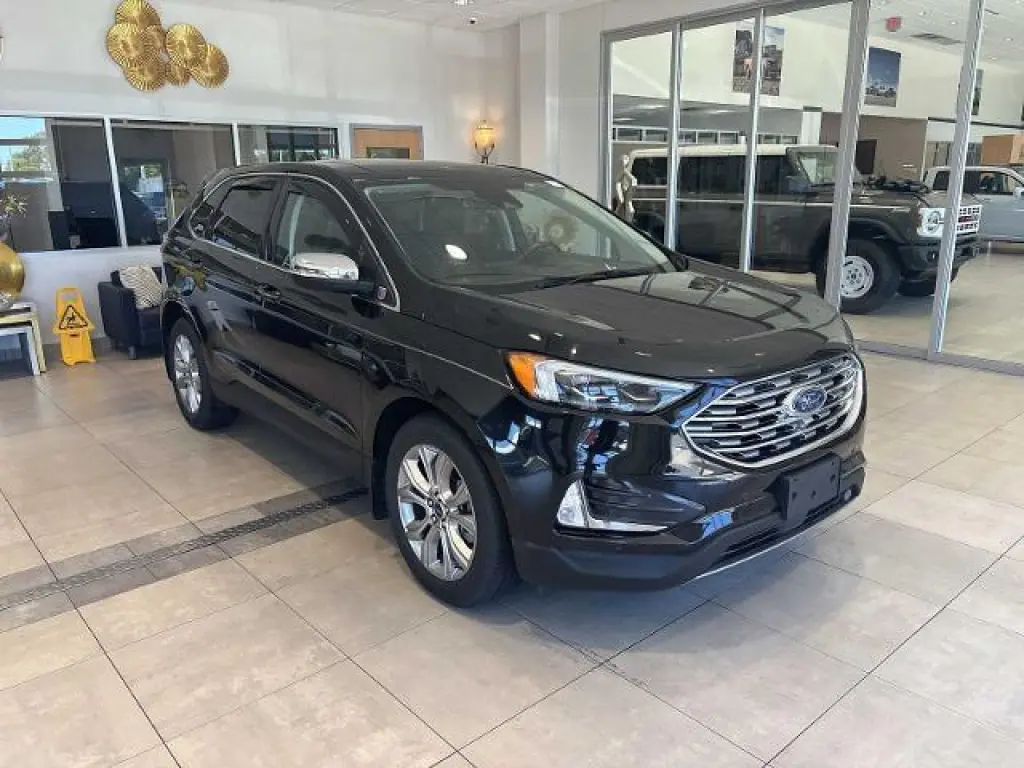 Ford Edge 2022 AWD Titanium 4dr Crossover