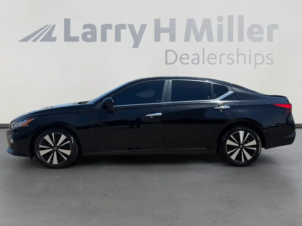 Nissan Altima 2022 2.5 SV 4dr Sedan