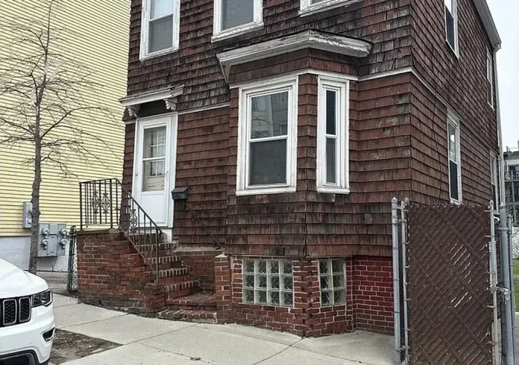 HOUSE FOR RENT IN BOSTON MASS