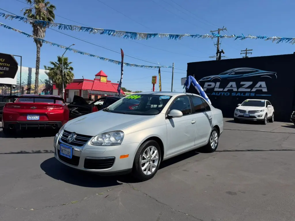 2010 VOLKSWAGEN JETTA