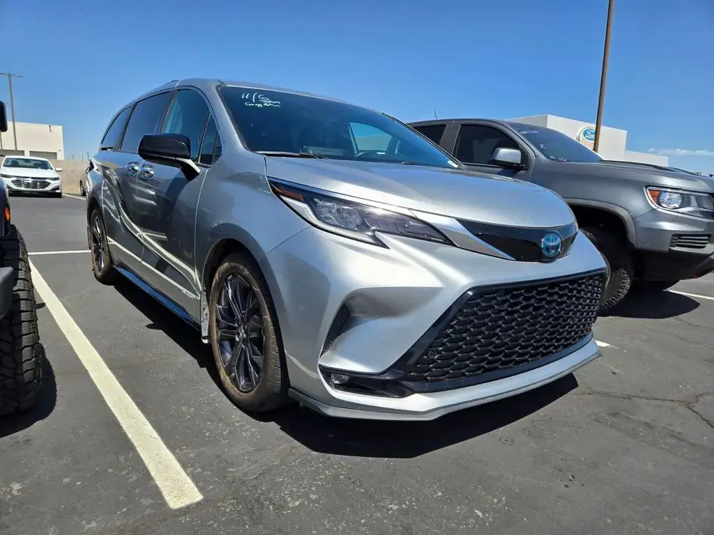 Toyota Sienna 2021 XSE 7-Passenger 4dr Mini-Van
