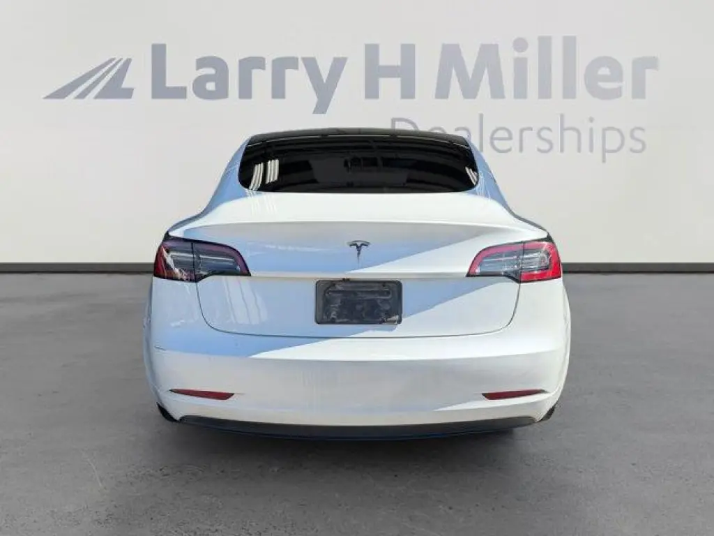Tesla Model 3 2023 4dr Sedan