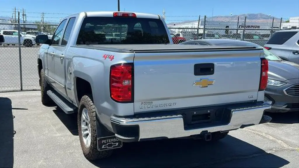 Chevrolet Silverado 1500 LD 2019 4x4 LT 4dr Double Cab 6.5 ft. SB