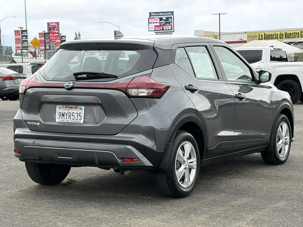 Nissan Kicks 2023 S 4dr Crossover