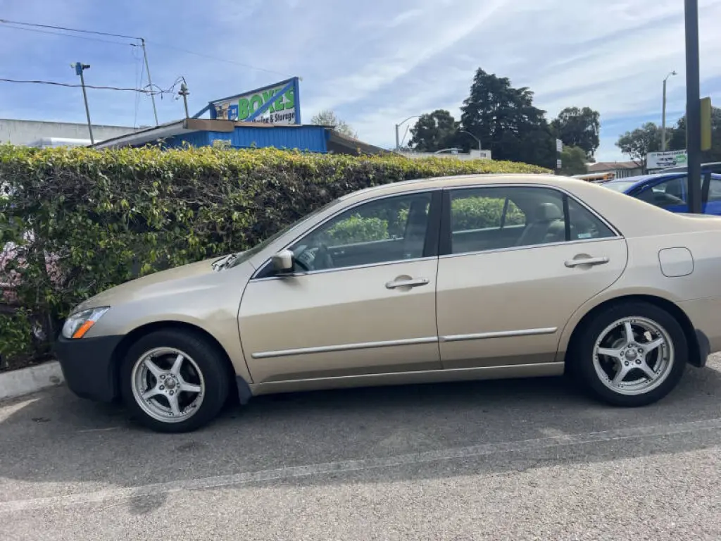 2005 Honda Accord EX w/Leather