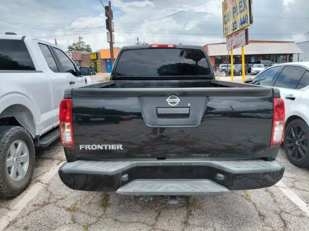 2021 Nissan Frontier S
