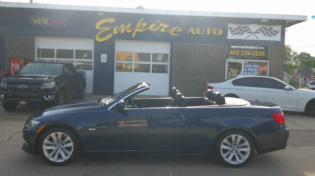 2011 BMW 3 Series
