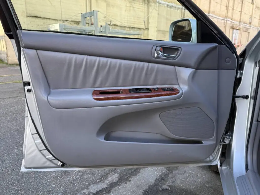 2005 Toyota Camry XLE V6