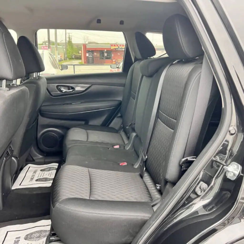 2018 Nissan Rogue SV