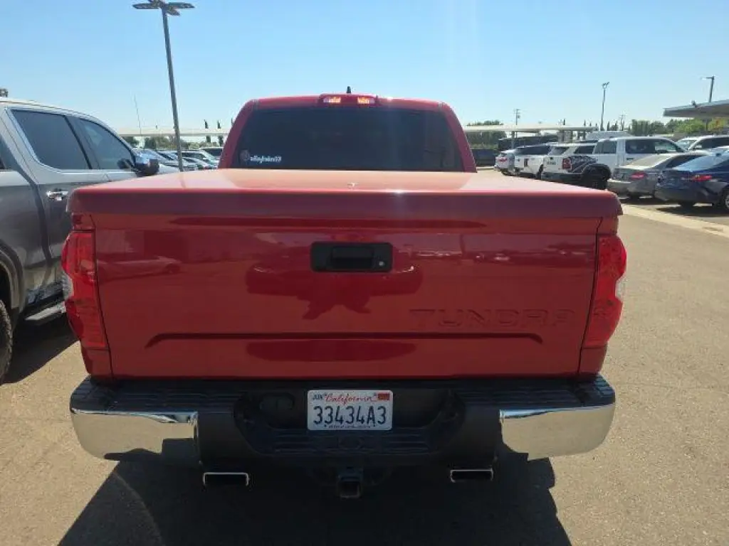 Toyota Tundra 2020 4x2 SR5 4dr CrewMax Cab Pickup SB