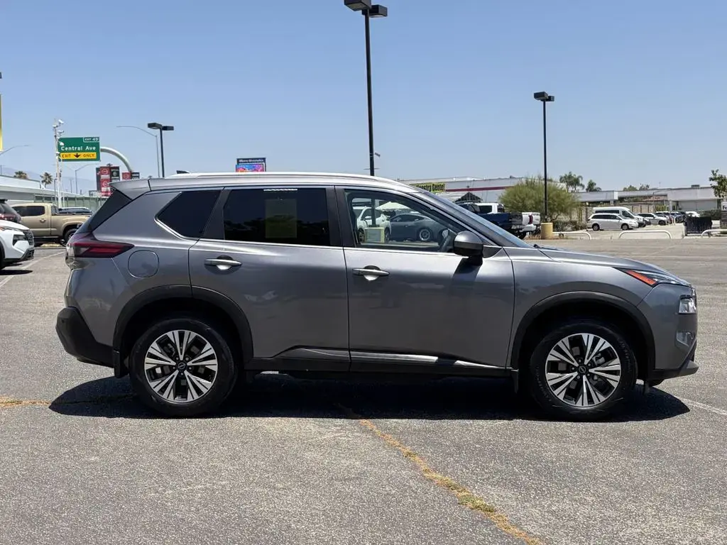 Nissan Rogue 2023 SV 4dr Crossover