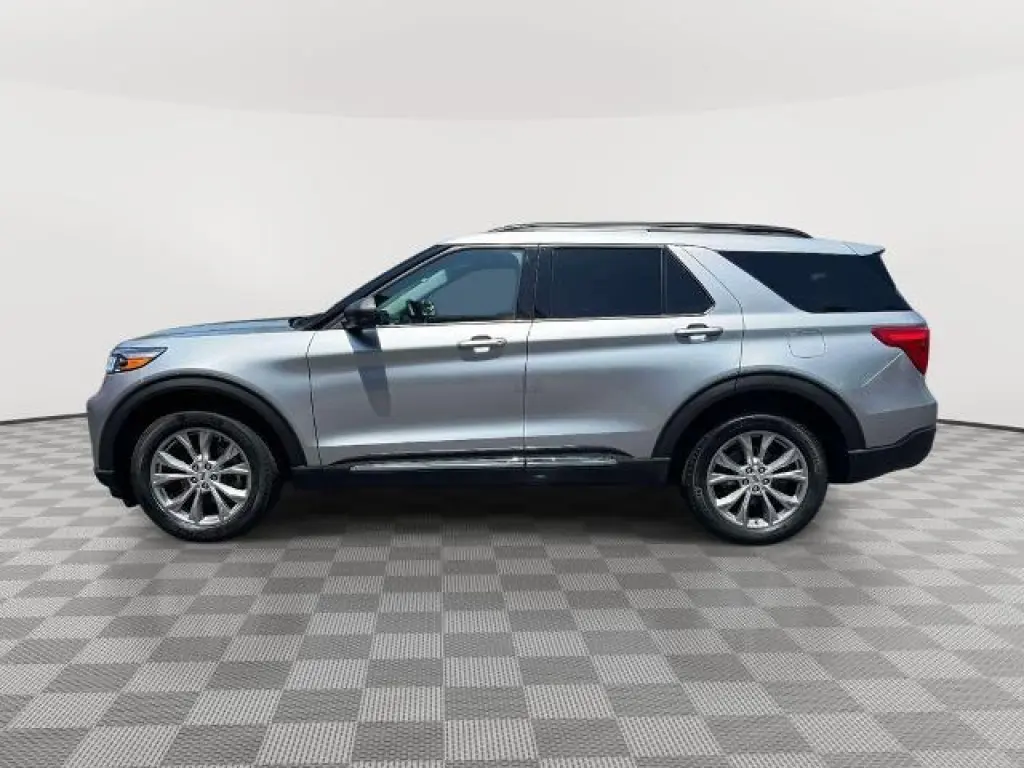 Ford Explorer 2023 AWD XLT 4dr SUV