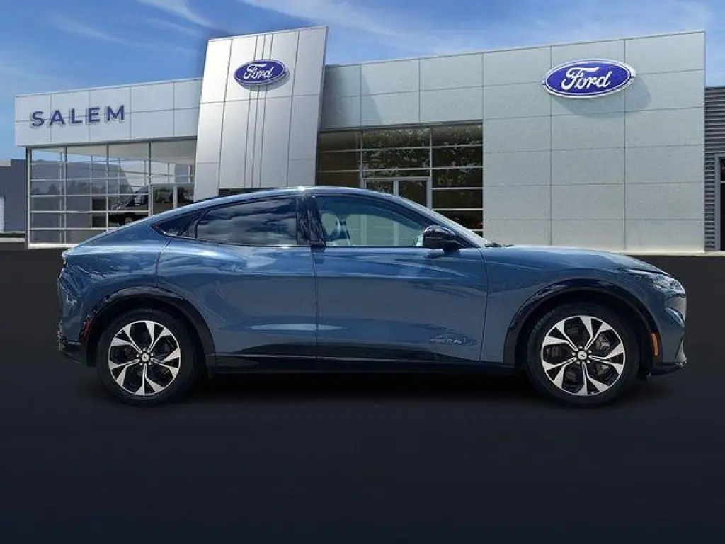 Ford Mustang Mach-E 2023 AWD Premium 4dr SUV