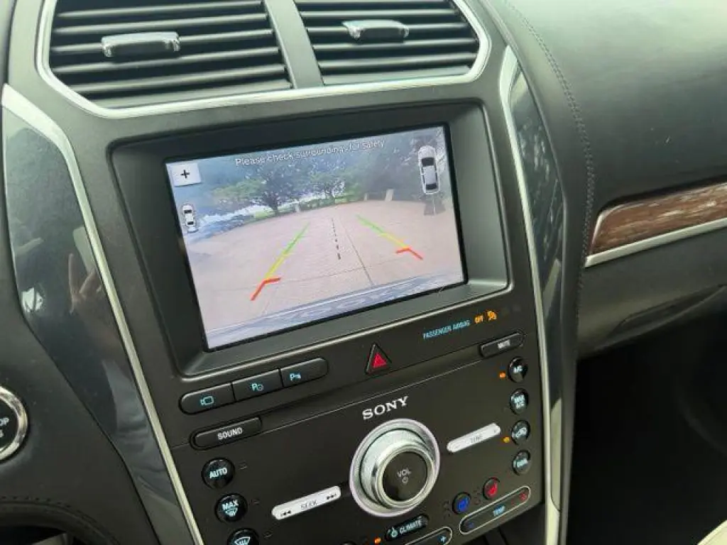 Ford Explorer 2019 AWD Platinum 4dr SUV