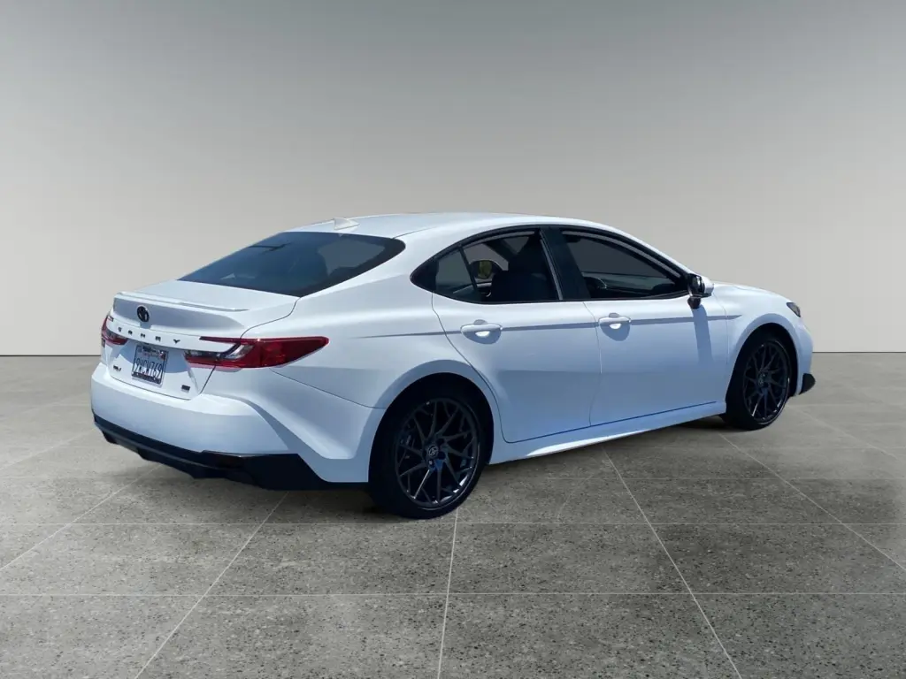 Toyota Camry 2026