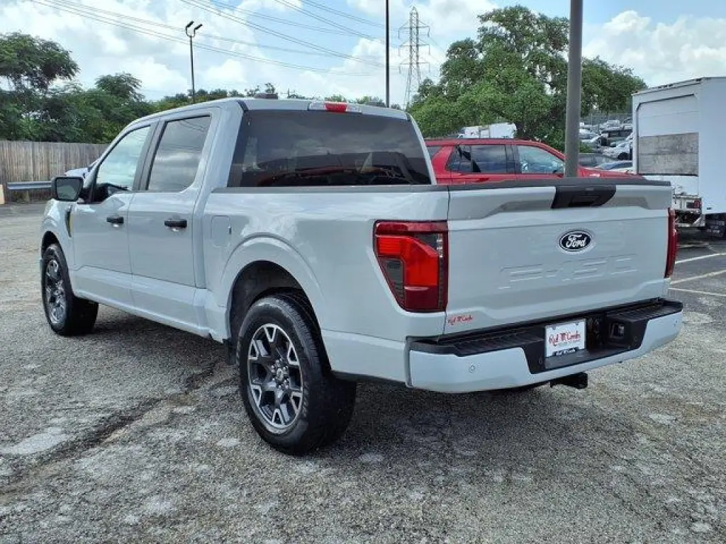 Ford F-150 2024 4x2 STX 4dr SuperCrew 5.5 ft. SB