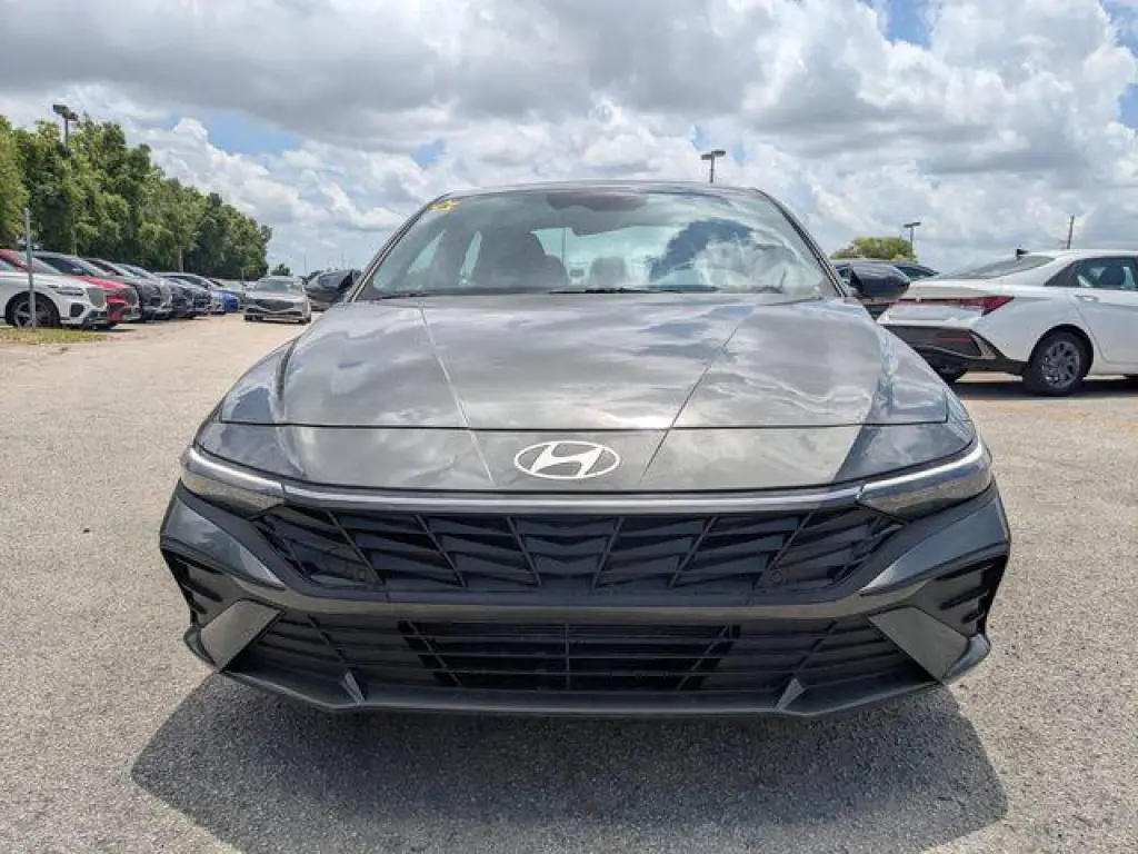 Hyundai ELANTRA 2025 SEL Sport 4dr Sedan